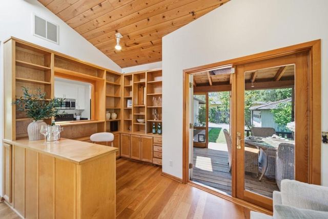 24285 Summerhill Avenue, Los Altos, CA 94024