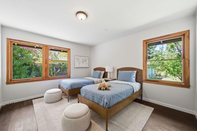 24285 Summerhill Avenue, Los Altos, CA 94024