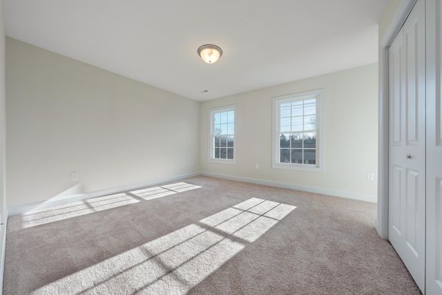 2813 Russlen DR, Salem, VA 24153