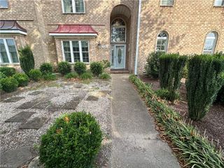 3188 Shore DR, Virginia Beach, VA 23451