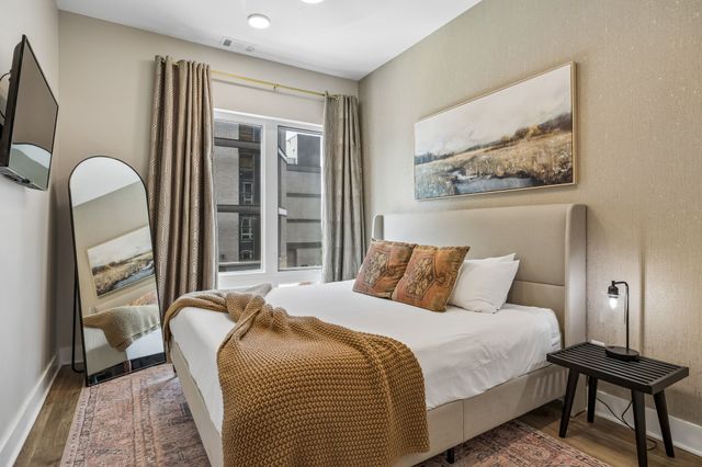 815 Main St Apt 202, Nashville, TN 37206