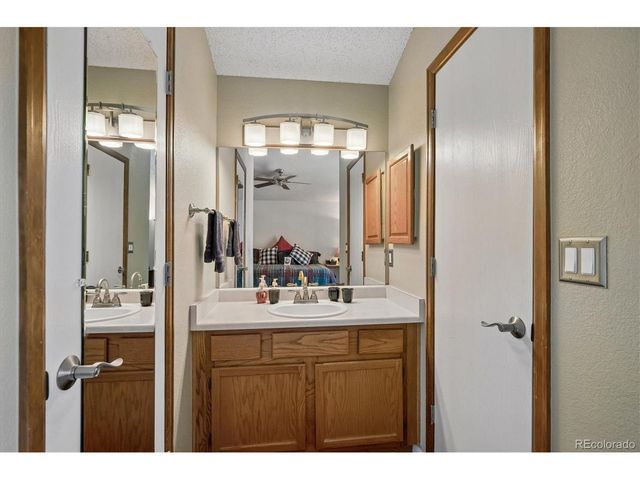 5470 S Youngfield St, Littleton, CO 80127