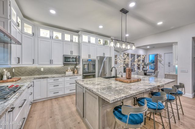 28638 N 68TH Drive, Peoria, AZ 85383