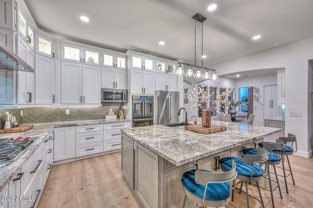 28638 N 68TH Drive, Peoria, AZ 85383