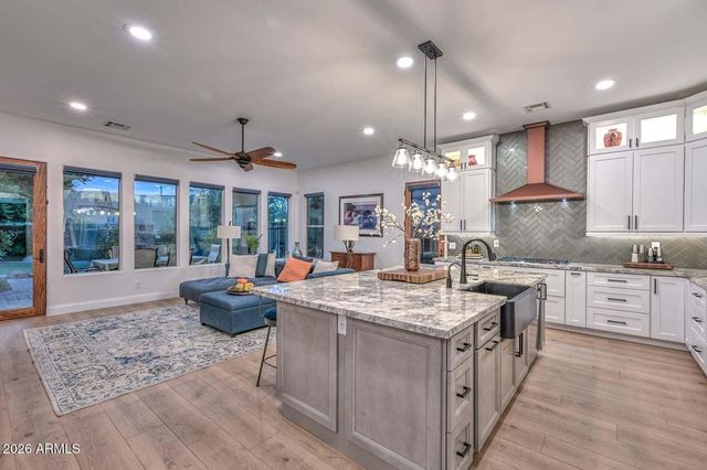 28638 N 68TH Drive, Peoria, AZ 85383