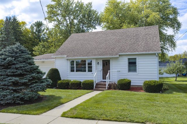 1502 River DRIVE, Watertown, WI 53094