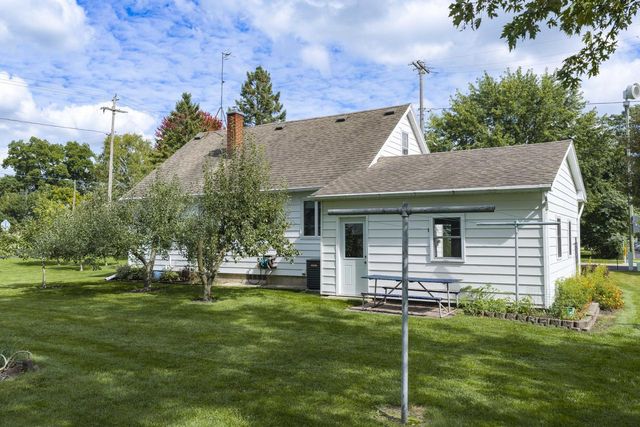 1502 River DRIVE, Watertown, WI 53094
