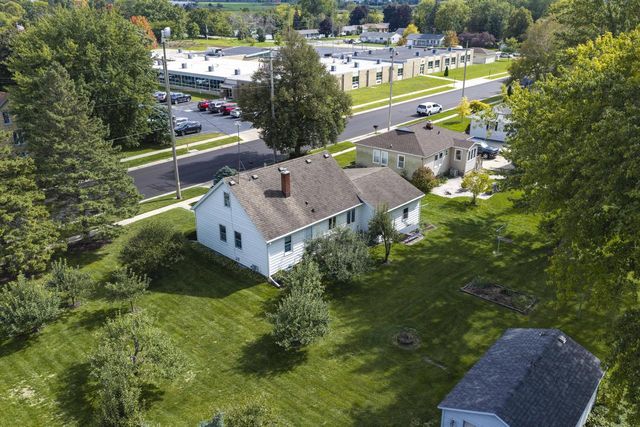 1502 River DRIVE, Watertown, WI 53094