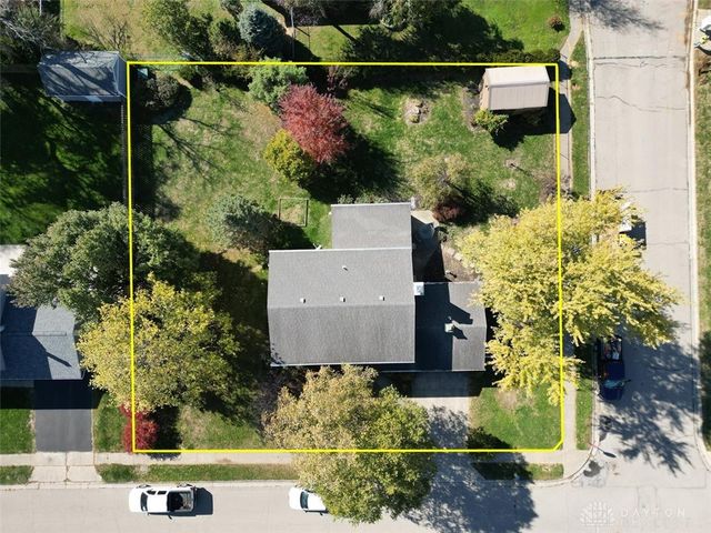 1928 El Camino Drive, Xenia, OH 45385