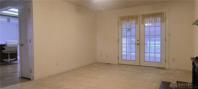 1928 El Camino Drive, Xenia, OH 45385