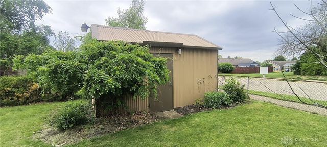 1928 El Camino Drive, Xenia, OH 45385