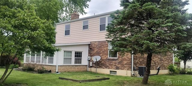 1928 El Camino Drive, Xenia, OH 45385