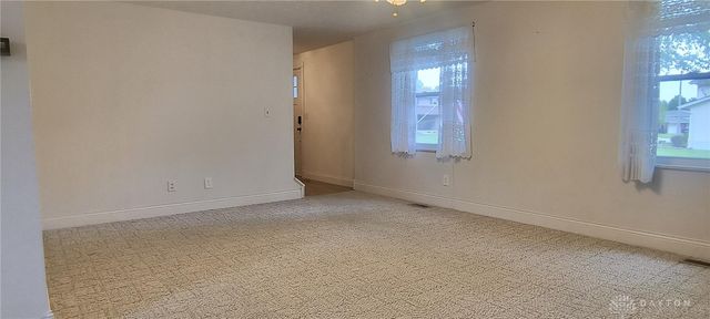 1928 El Camino Drive, Xenia, OH 45385