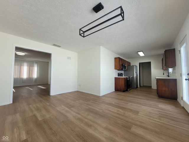 632 N Englewood Drive, Crawfordsville, IN 47933