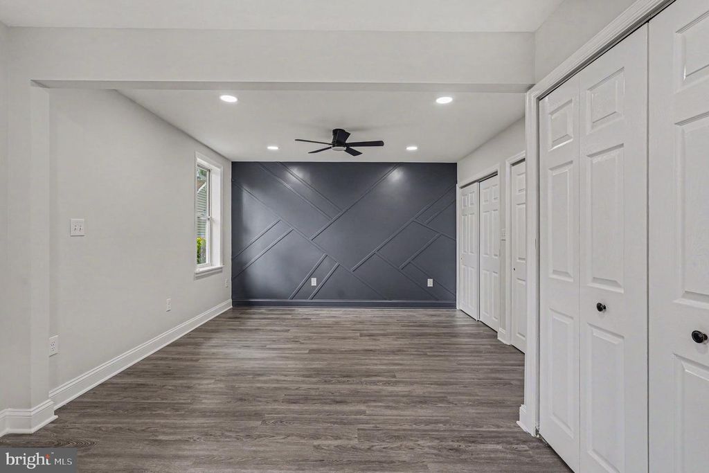 Image 16 of property listing at 3413 LOGANVIEW DR, Baltimore, MD 21222