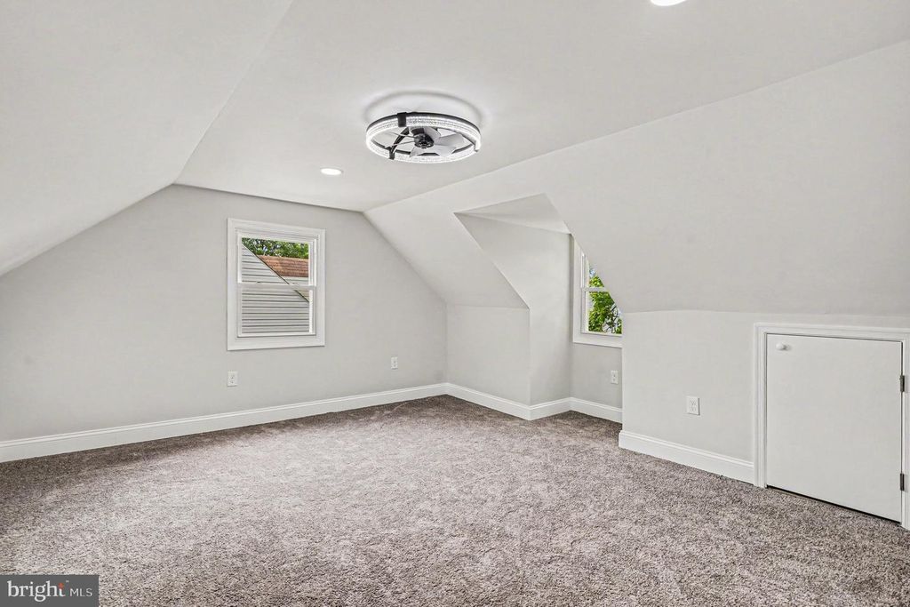 Image 18 of property listing at 3413 LOGANVIEW DR, Baltimore, MD 21222