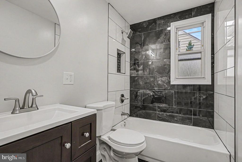 Image 24 of property listing at 3413 LOGANVIEW DR, Baltimore, MD 21222