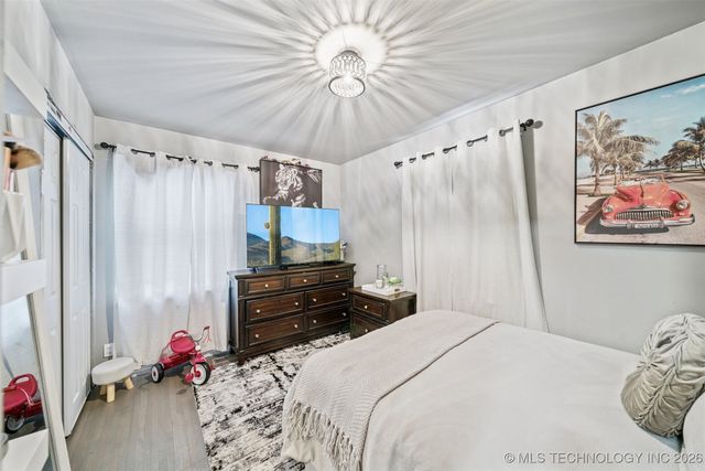 10156 E 4th Place, Tulsa, OK 74128