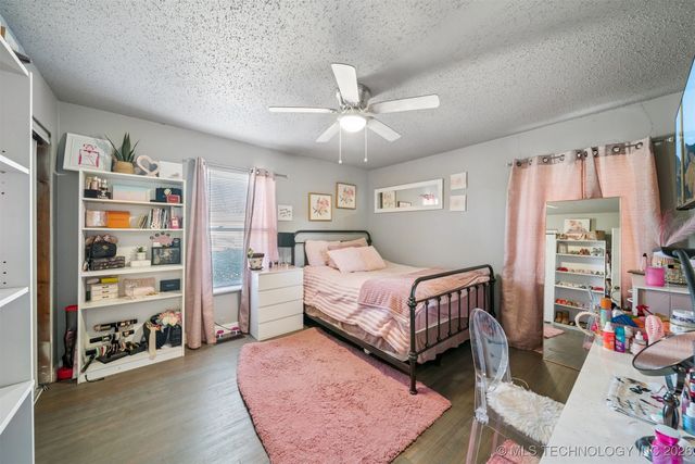 10156 E 4th Place, Tulsa, OK 74128