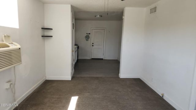 151 N PENDELL Road C, El Paso, TX 79905