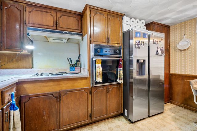 2828 Fairbrook Street, Irving, TX 75062