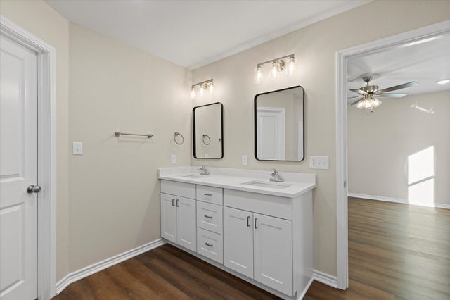 604 Hilltop Drive, Longview, TX 75604