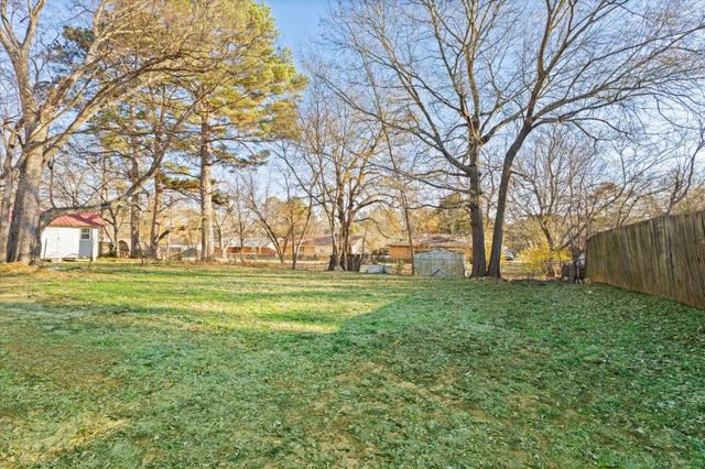 604 Hilltop Drive, Longview, TX 75604