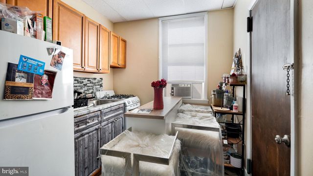 301 LAFAYETTE ST, Bristol, PA 19007