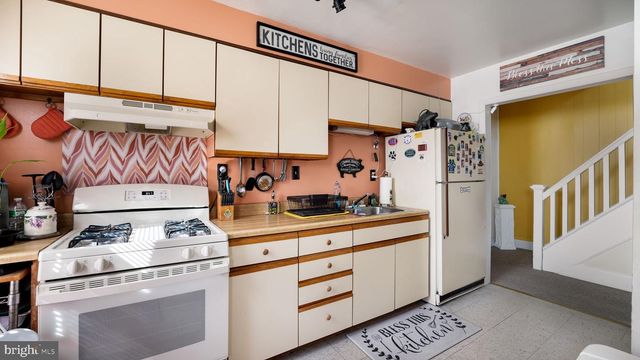 301 LAFAYETTE ST, Bristol, PA 19007