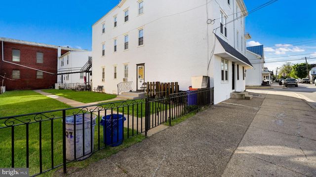 301 LAFAYETTE ST, Bristol, PA 19007