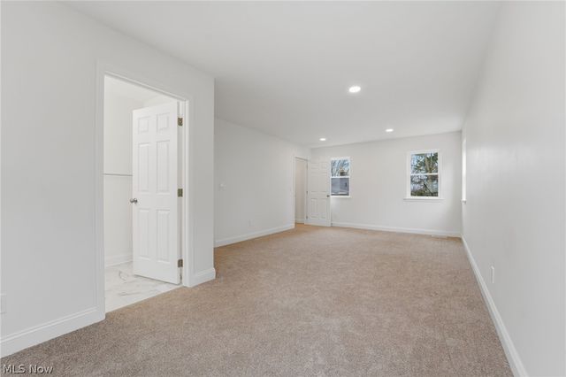 13829 Carlton Street, Burton, OH 44021