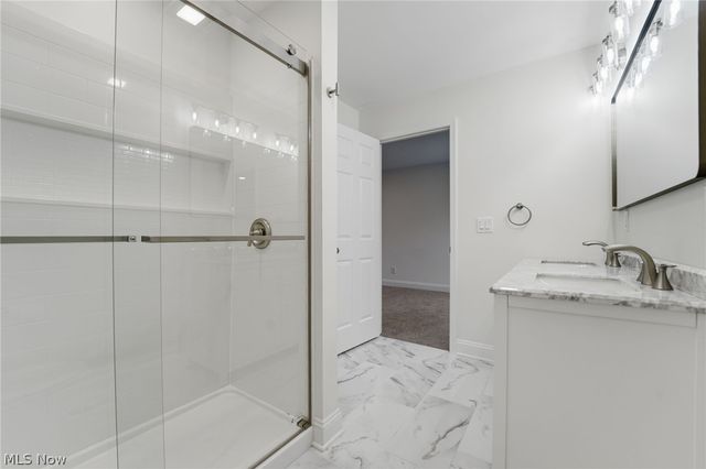 13829 Carlton Street, Burton, OH 44021