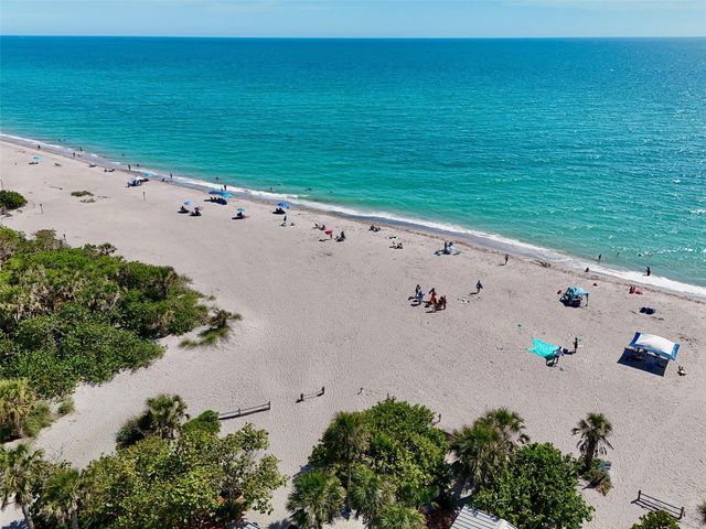 137 DRIFTING SANDS DRIVE, Venice, FL 34293