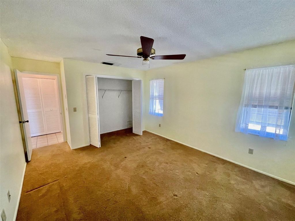 Image 30 of property listing at 137 DRIFTING SANDS DRIVE, Venice, FL 34293