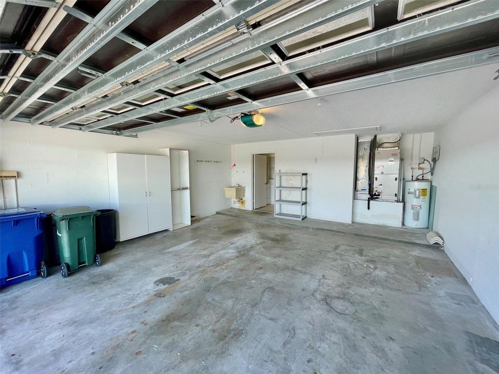 Image 33 of property listing at 137 DRIFTING SANDS DRIVE, Venice, FL 34293