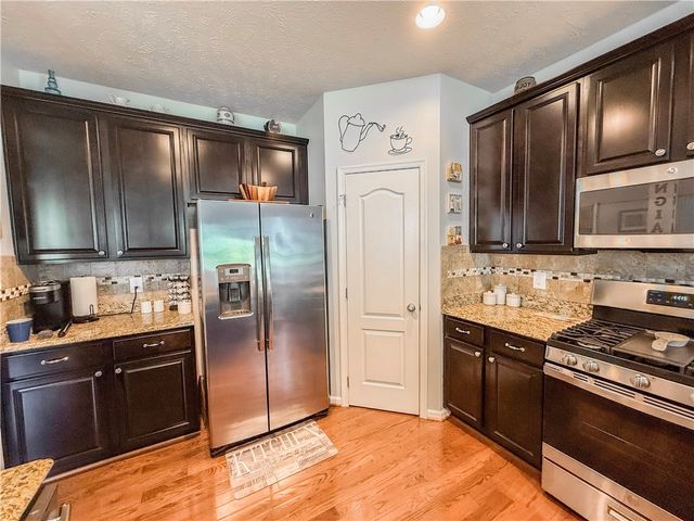 4006 Fieldcrest Dr, South Fayette, PA 15017