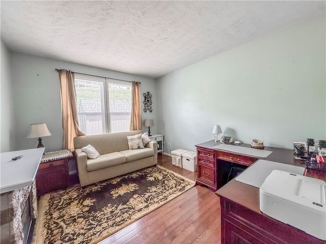 4006 Fieldcrest Dr, South Fayette, PA 15017