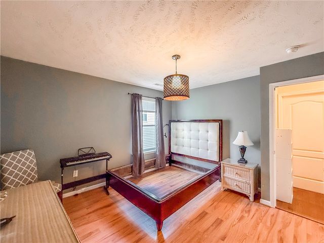 4006 Fieldcrest Dr, South Fayette, PA 15017