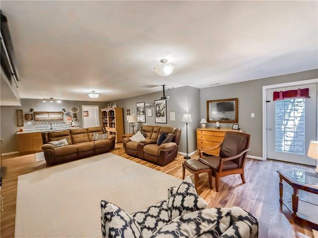 4006 Fieldcrest Dr, South Fayette, PA 15017