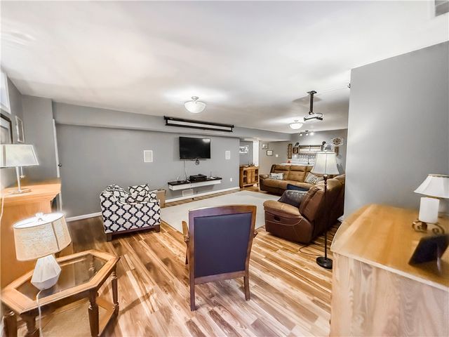 4006 Fieldcrest Dr, South Fayette, PA 15017