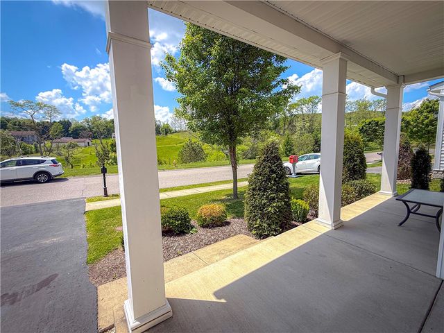 4006 Fieldcrest Dr, South Fayette, PA 15017