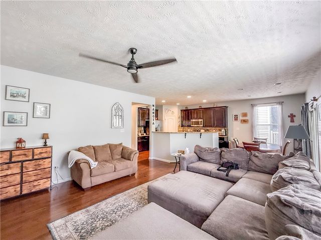 4006 Fieldcrest Dr, South Fayette, PA 15017