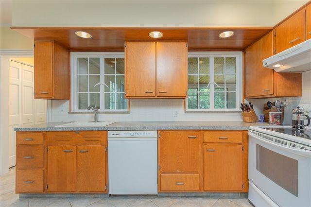 25 Eastfield Road, Mount Vernon, NY 10552