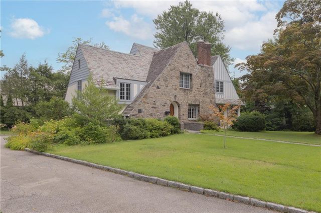 25 Eastfield Road, Mount Vernon, NY 10552