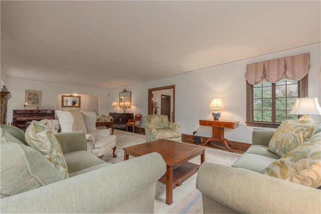 25 Eastfield Road, Mount Vernon, NY 10552