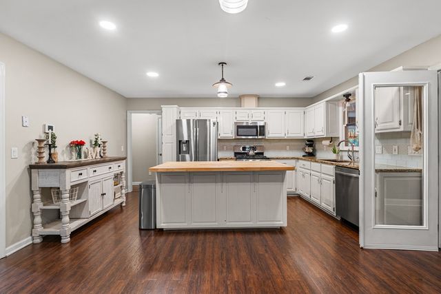 10897 Warm Springs Road, Midland, GA 31820