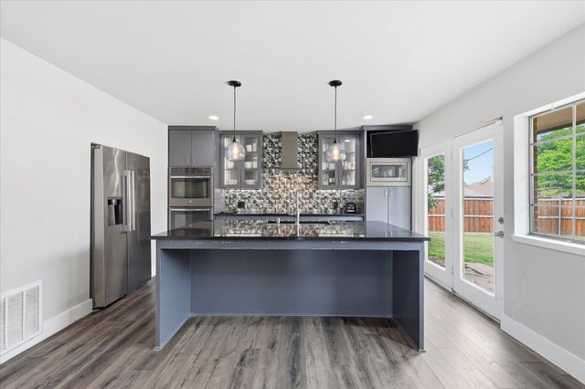 3611 Luallen Drive, Carrollton, TX 75007
