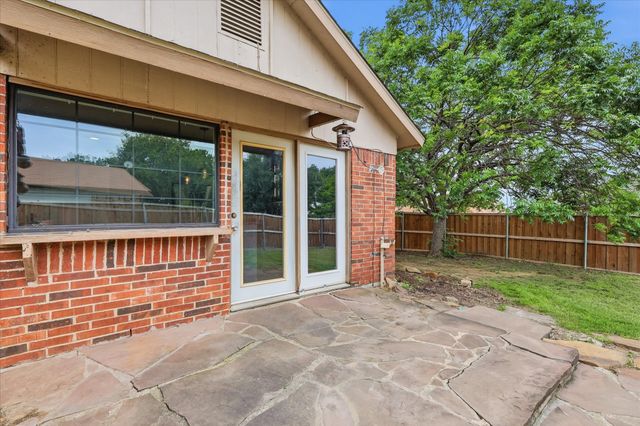 3611 Luallen Drive, Carrollton, TX 75007