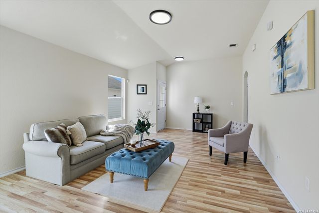 7422 Copper Cliff, Converse, TX 78109