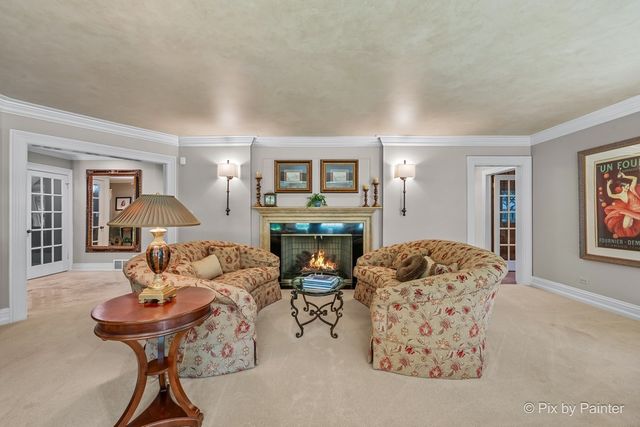 1986 Camphill Circle, Inverness, IL 60067